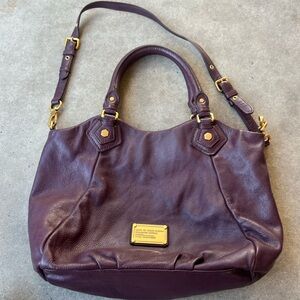 MARC JACOBS Wine Red Burgundy Cabernet Tumbled Leather Top Handle Women’s Tote